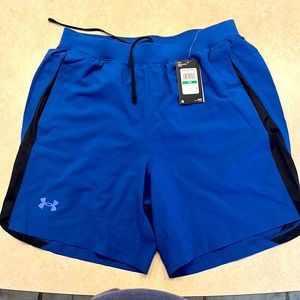 NWT large Under Armor blue fitted shorts